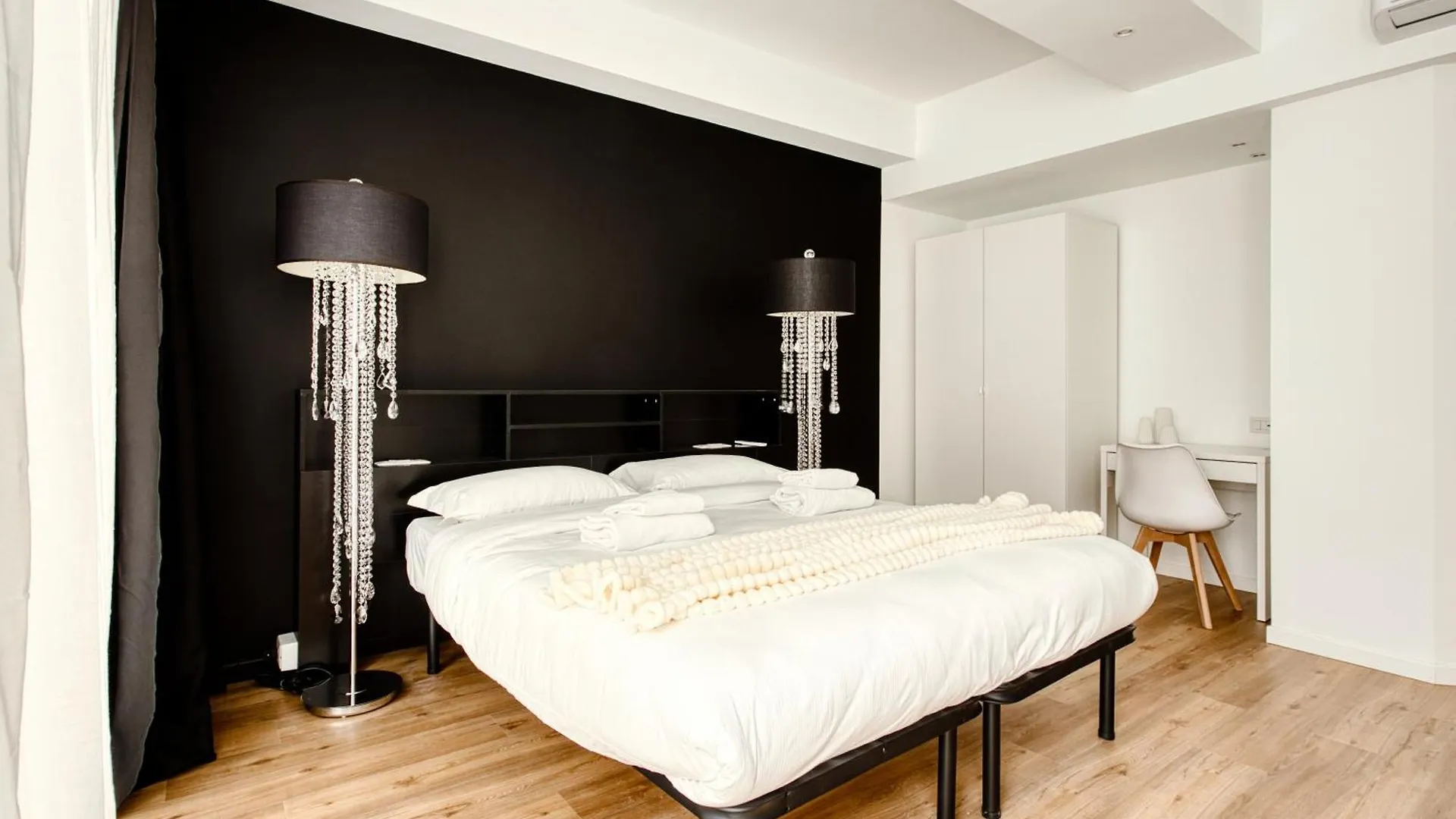 Apartment The Black Crystal Mailand